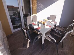 Apartments & Rooms Danivan Pool Villas