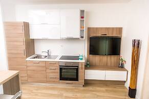 Apartments & Rooms Danivan Pool Villas