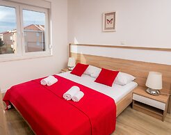 Apartments & Rooms Danivan Pool Villas