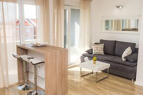 Apartments & Rooms Danivan Pool Villas