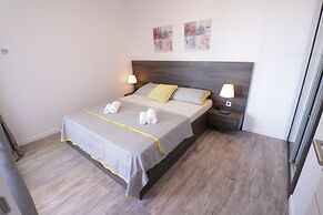 Apartments & Rooms Danivan Pool Villas