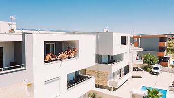 Apartments & Rooms Danivan Pool Villas