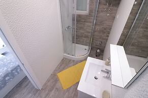 Apartments & Rooms Danivan Pool Villas