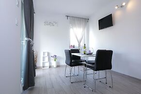 Pool Apartments Privilege