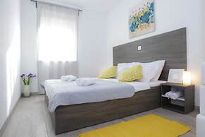 Pool Apartments Privilege