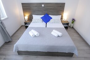 Pool Apartments Privilege