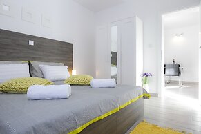 Pool Apartments Privilege