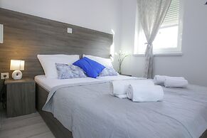 Pool Apartments Privilege