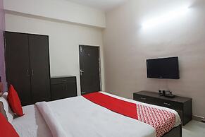 OYO 19664 Aman Hotel