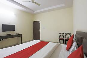 OYO 19664 Aman Hotel