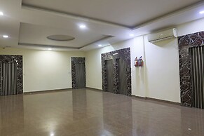 OYO 19664 Aman Hotel