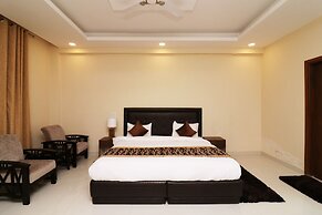 OYO 26911 Kcg Hotels