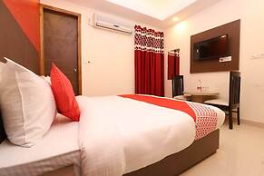 OYO 19687 Hotel Airway