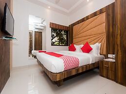 OYO 15519 Hotel Grand Residency
