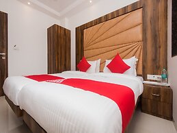 OYO 15519 Hotel Grand Residency