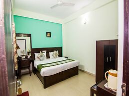 OYO 4679 Hotel Shantila Inn