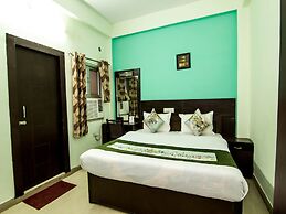 OYO 4679 Hotel Shantila Inn