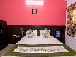 OYO 4679 Hotel Shantila Inn