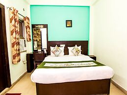 OYO 4679 Hotel Shantila Inn