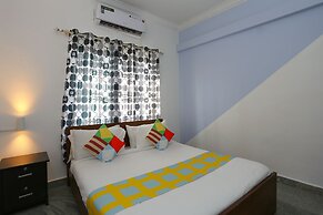 OYO 23654 Home Cozy 2BHK Aluva Metro Station