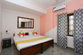 OYO 23654 Home Cozy 2BHK Aluva Metro Station