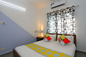 OYO 23654 Home Cozy 2BHK Aluva Metro Station