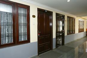 OYO 23654 Home Cozy 2BHK Aluva Metro Station