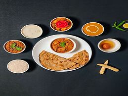 OYO 22915 C M Regency