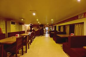 OYO 22915 C M Regency