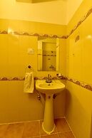 OYO 22915 C M Regency