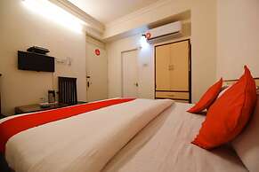 OYO 22915 C M Regency