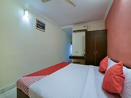 OYO 16533 Hotel Sudarshan