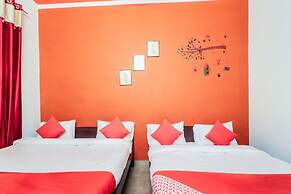 OYO 24228 Hotel Hans