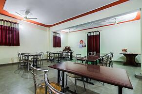 OYO 24228 Hotel Hans