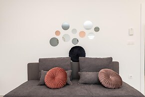 Apartments & Rooms Pool Villas Maris