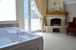 Sweet Home River Hotel