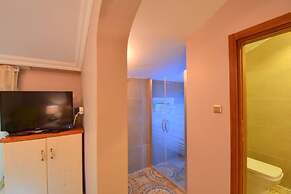 Sweet Home River Hotel