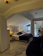 Sweet Home River Hotel