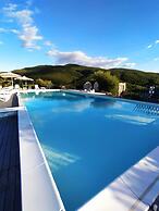 Casagliana Suite Resort