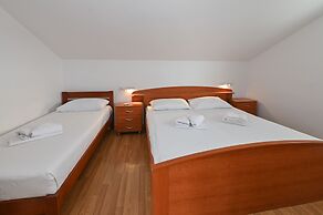 Pool Apartments Galeb