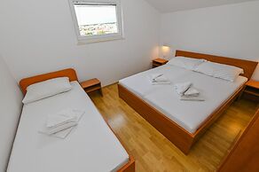 Pool Apartments Galeb