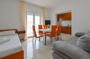 Pool Apartments Galeb