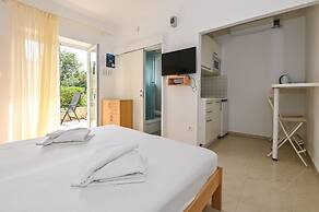 Pool Apartments Galeb