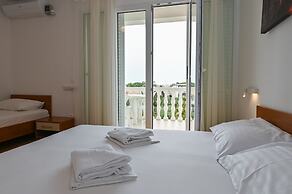 Pool Apartments Galeb