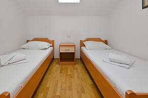 Pool Apartments Galeb