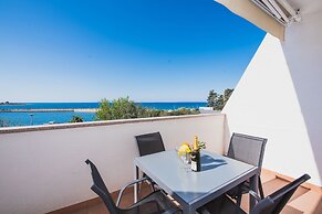 Apartments by the Sea Semy