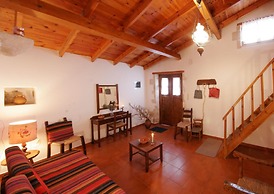 Fenareti Village House
