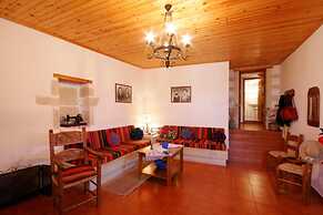 Fenareti Village House