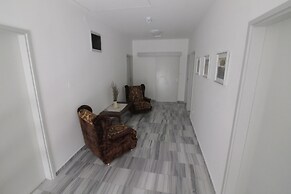 Studios & Rooms Fiesta