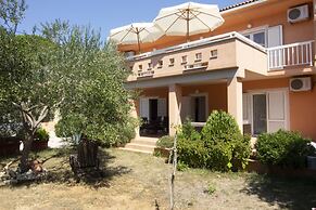 Studios & Rooms Fiesta